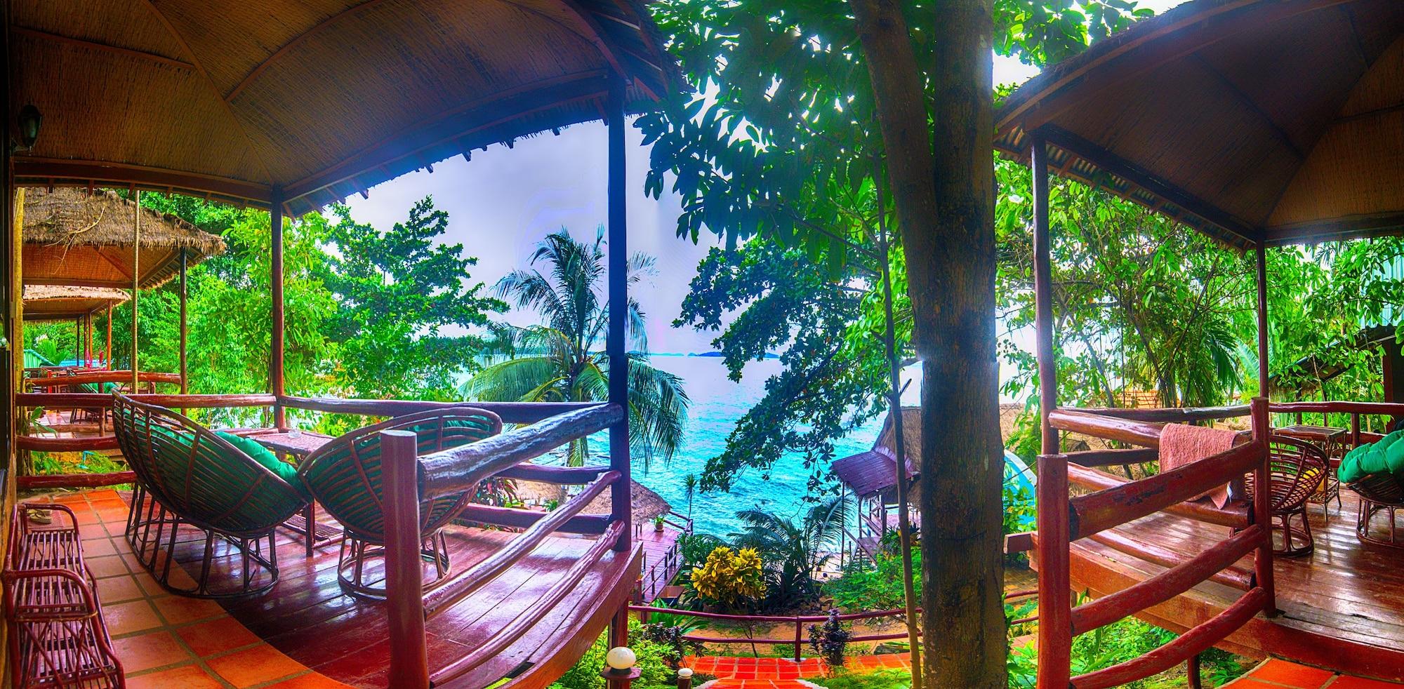 Above Us Only Sky Hotel Sihanoukville Exterior photo