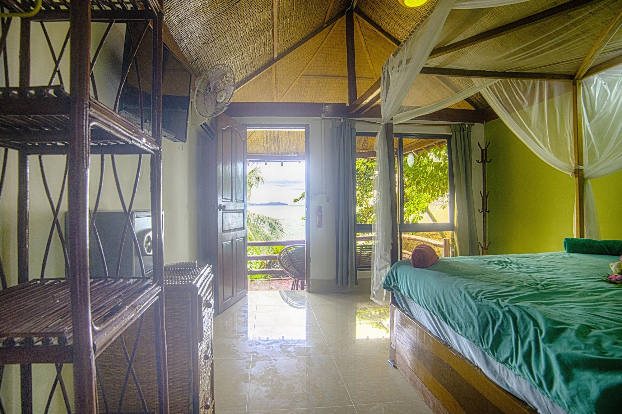 Above Us Only Sky Hotel Sihanoukville Exterior photo
