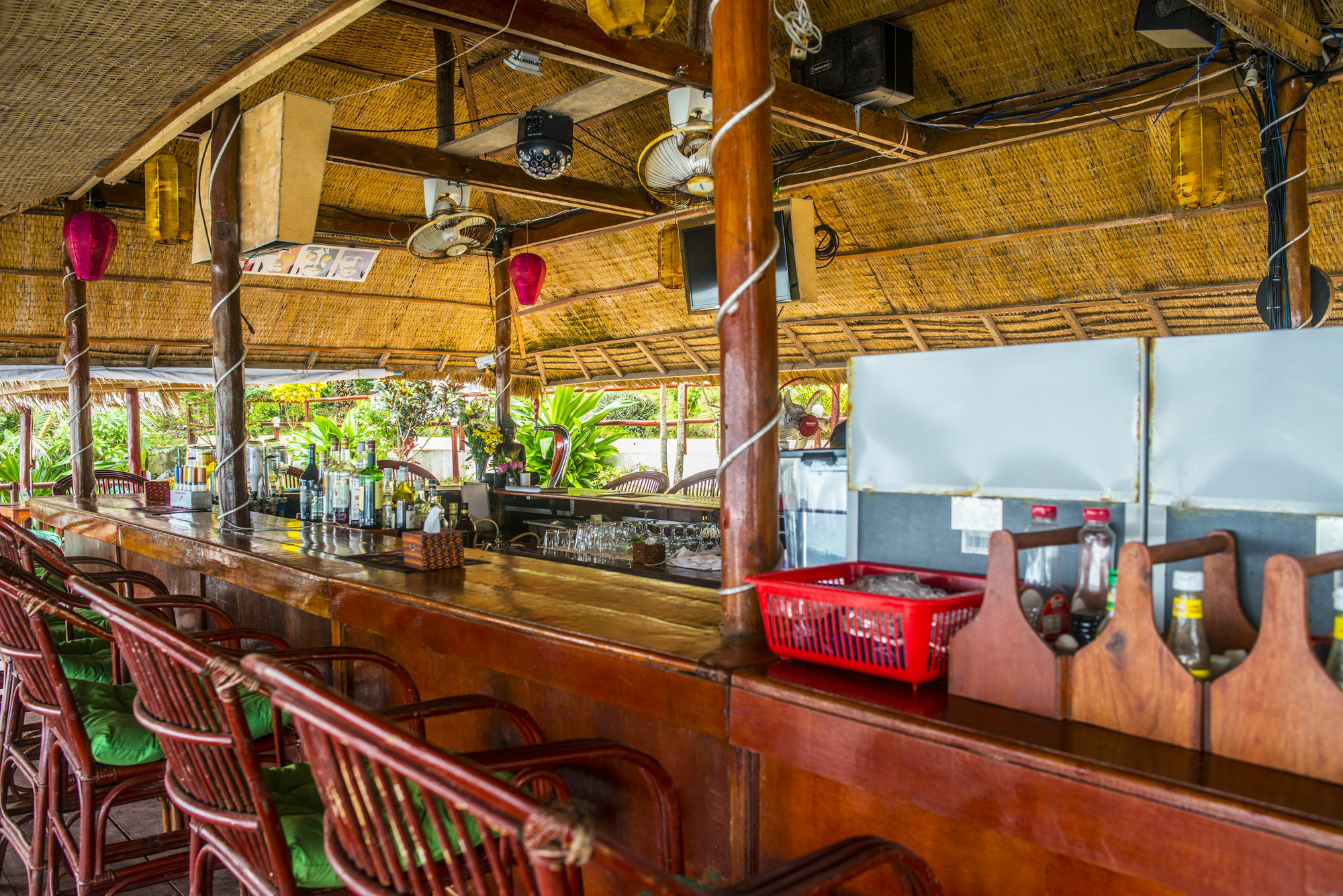 Above Us Only Sky Hotel Sihanoukville Exterior photo